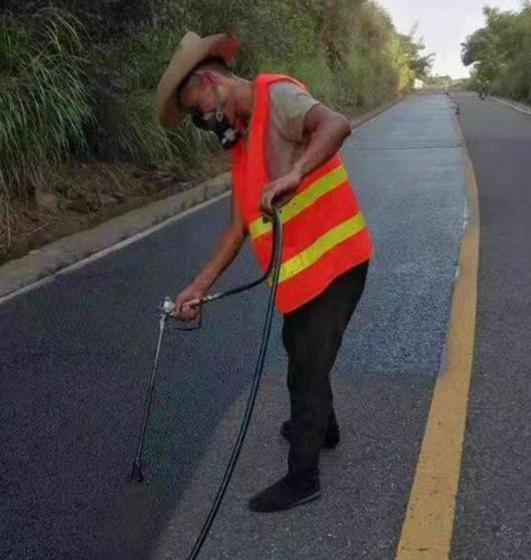 衢州路面喷涂翻新彩色步道施工方案