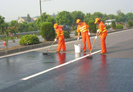 衢州 彩色路面喷漆维修改色的使用寿命有多长？